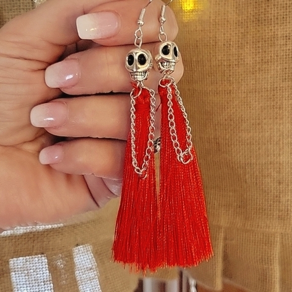 CREEPY CUTE SKULL LADY TASSEL DROP EARRINGS - Picture 1 of 7